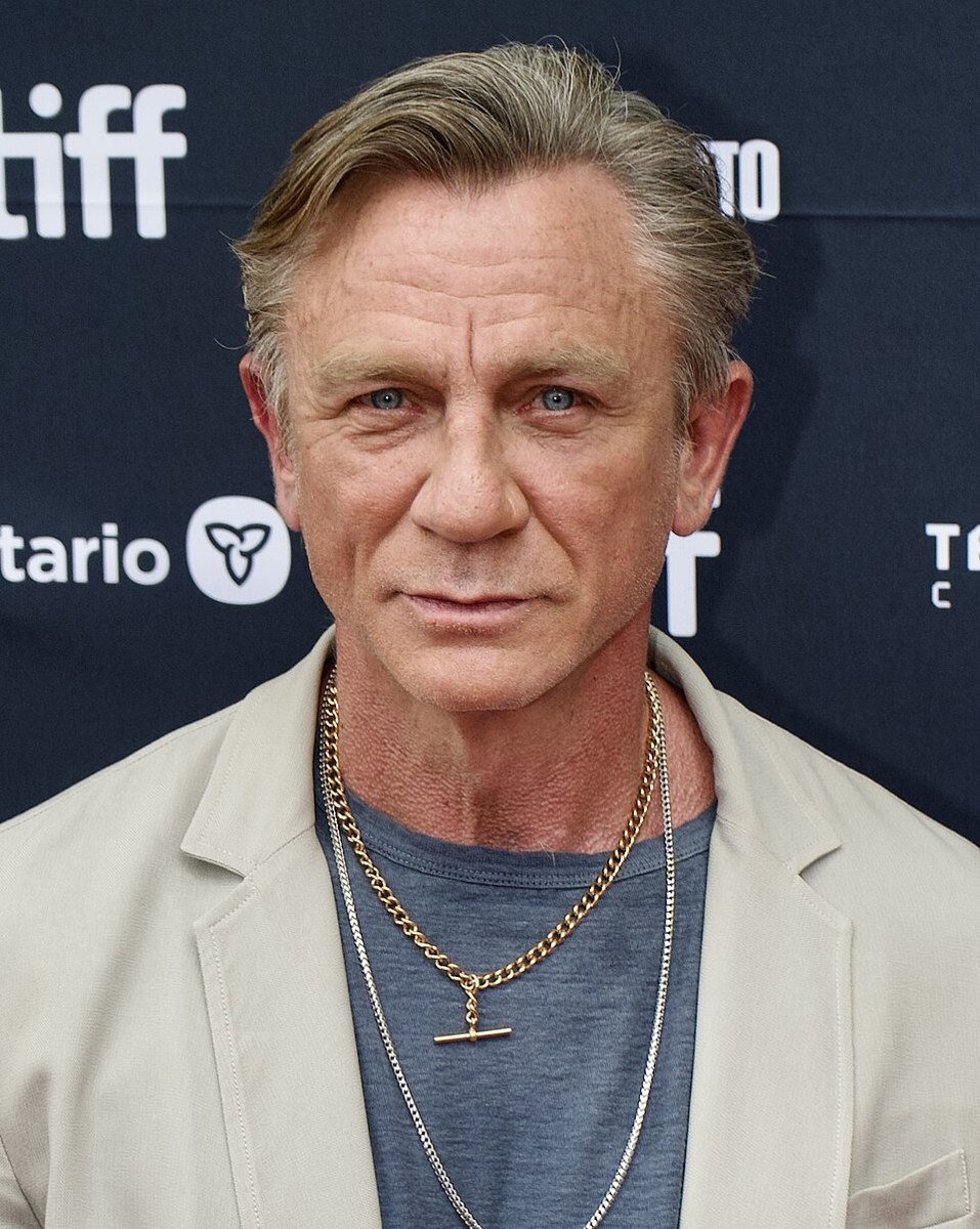 Daniel Craig Queer Salary: Undisclosed