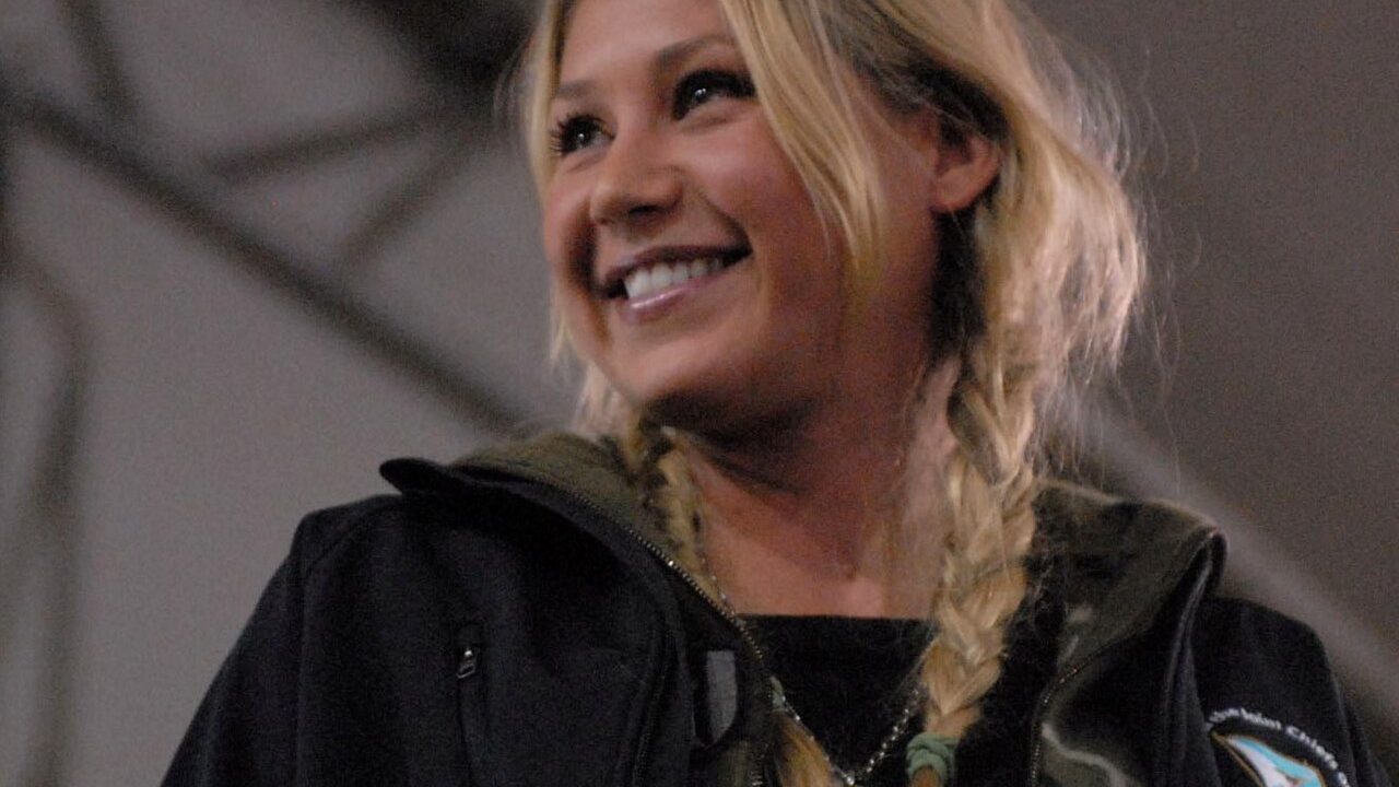 Anna Kournikova — public figure profile photo