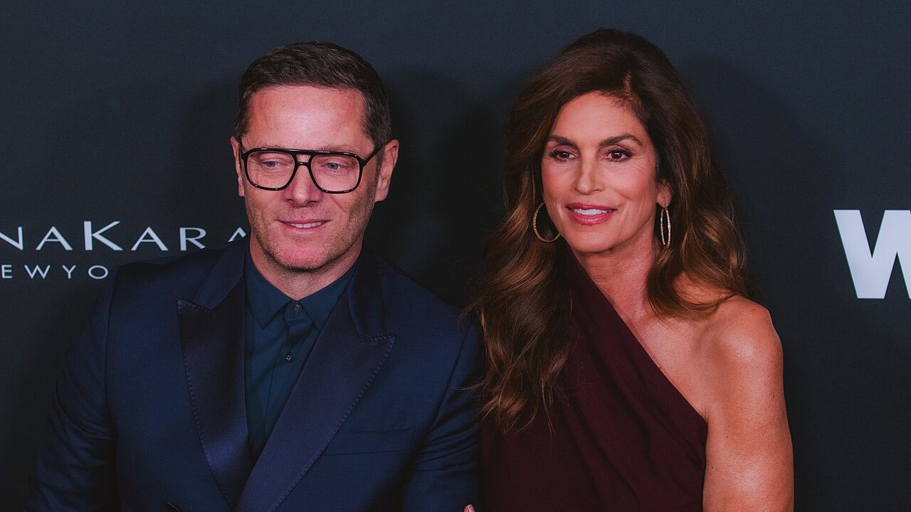 Cindy Crawford — public figure profile photo