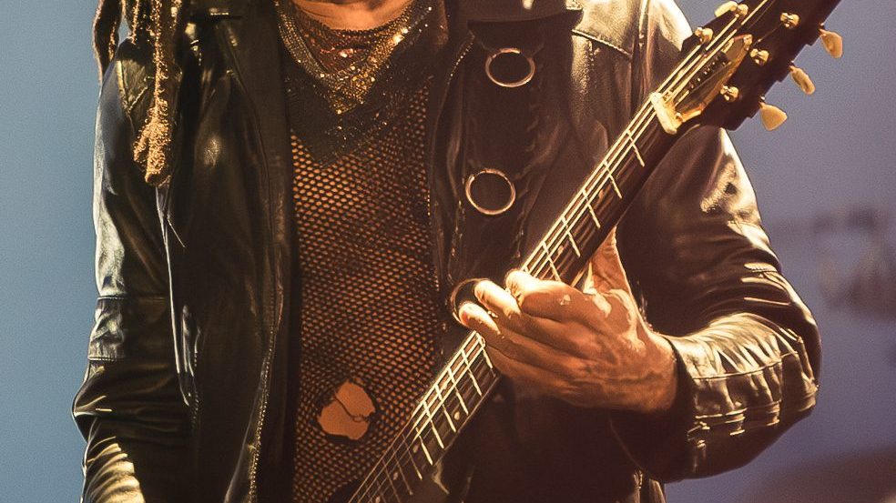 Lenny Kravitz — public figure profile photo