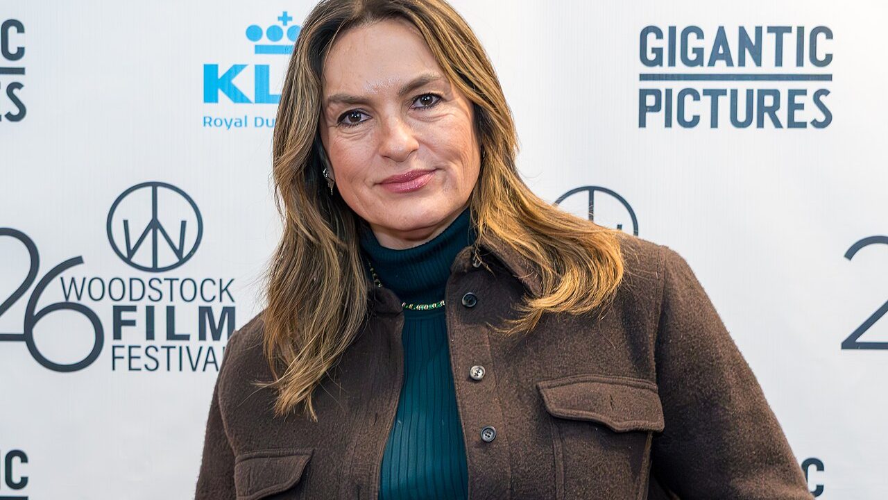 Mariska Hargitay — public figure profile photo