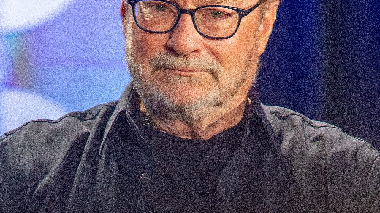 Stephen Root — public figure profile photo