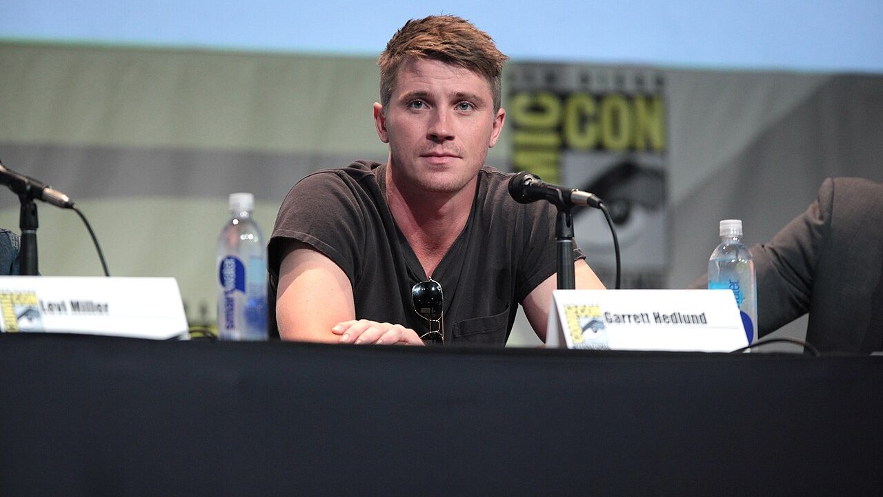 Garrett Hedlund biography profile photo