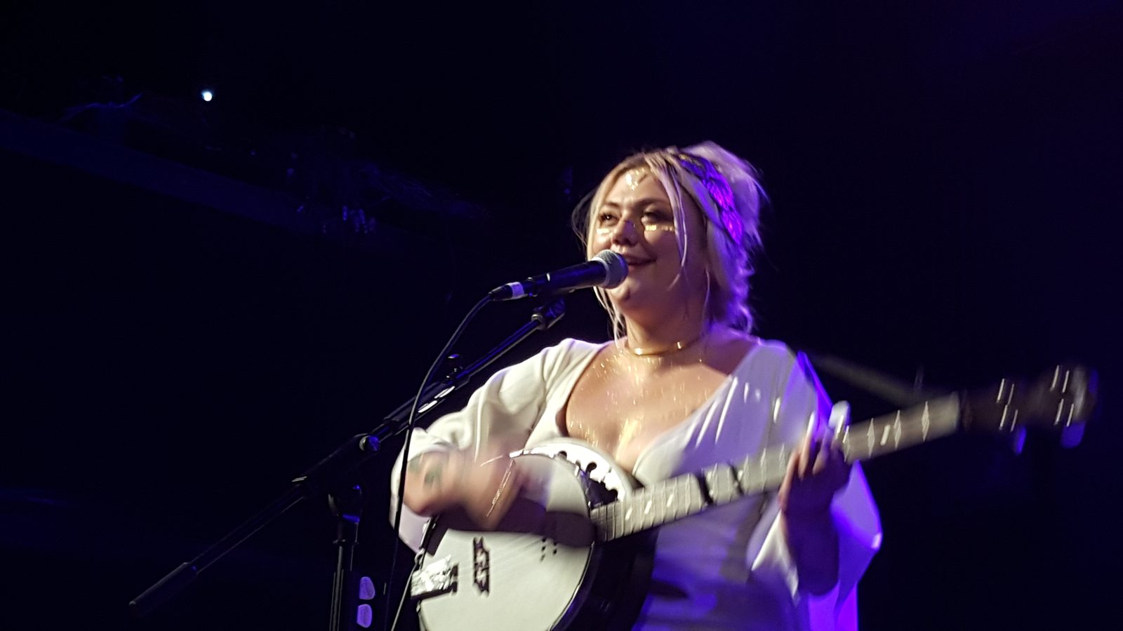 Elle King, the 37-year-old singer