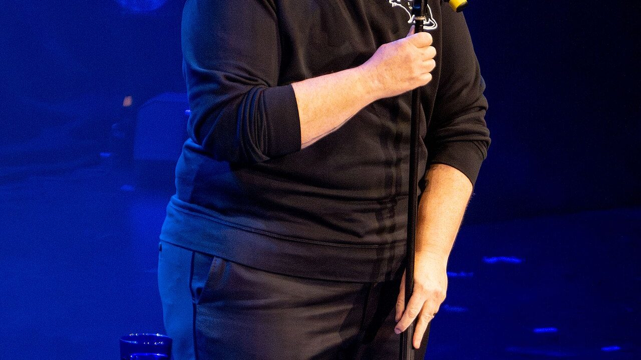 Hannah Gadsby — public figure profile photo