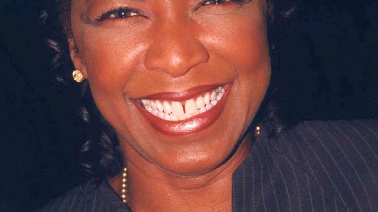 Natalie Cole — public figure profile photo