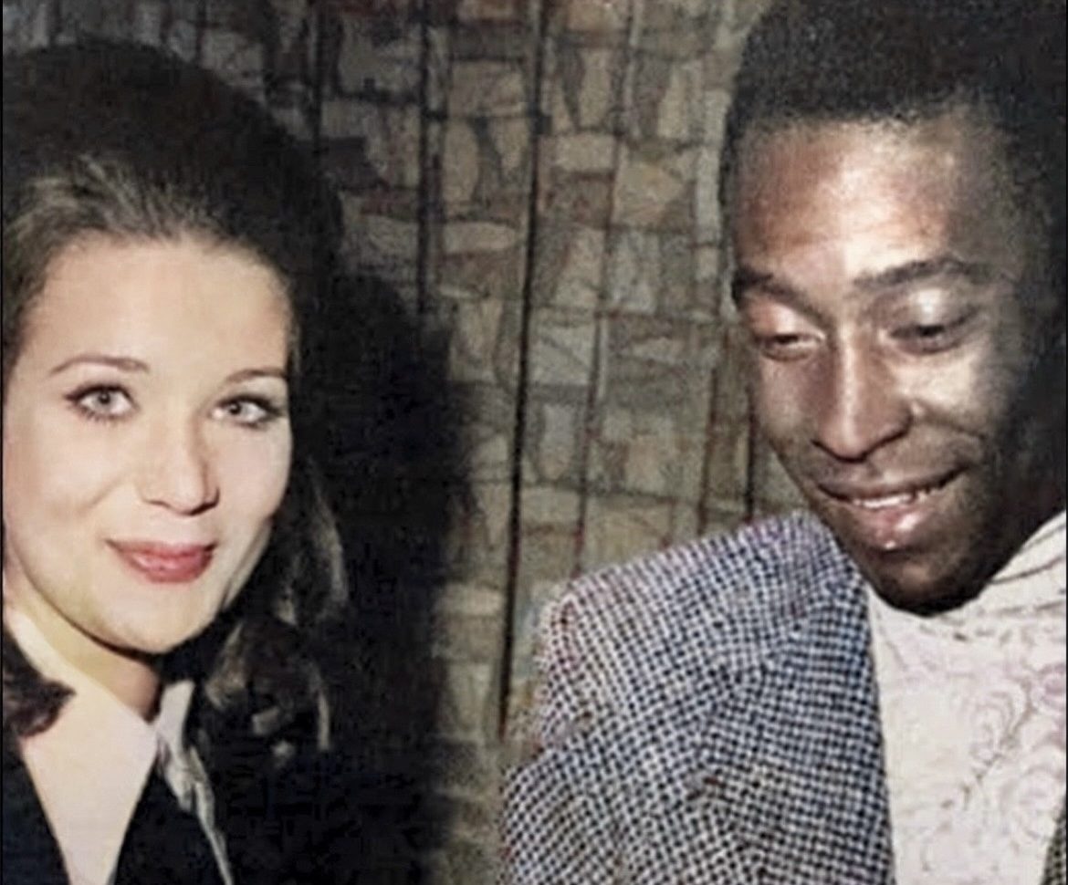 Pele, Brazilian soccer legend, died at age 82