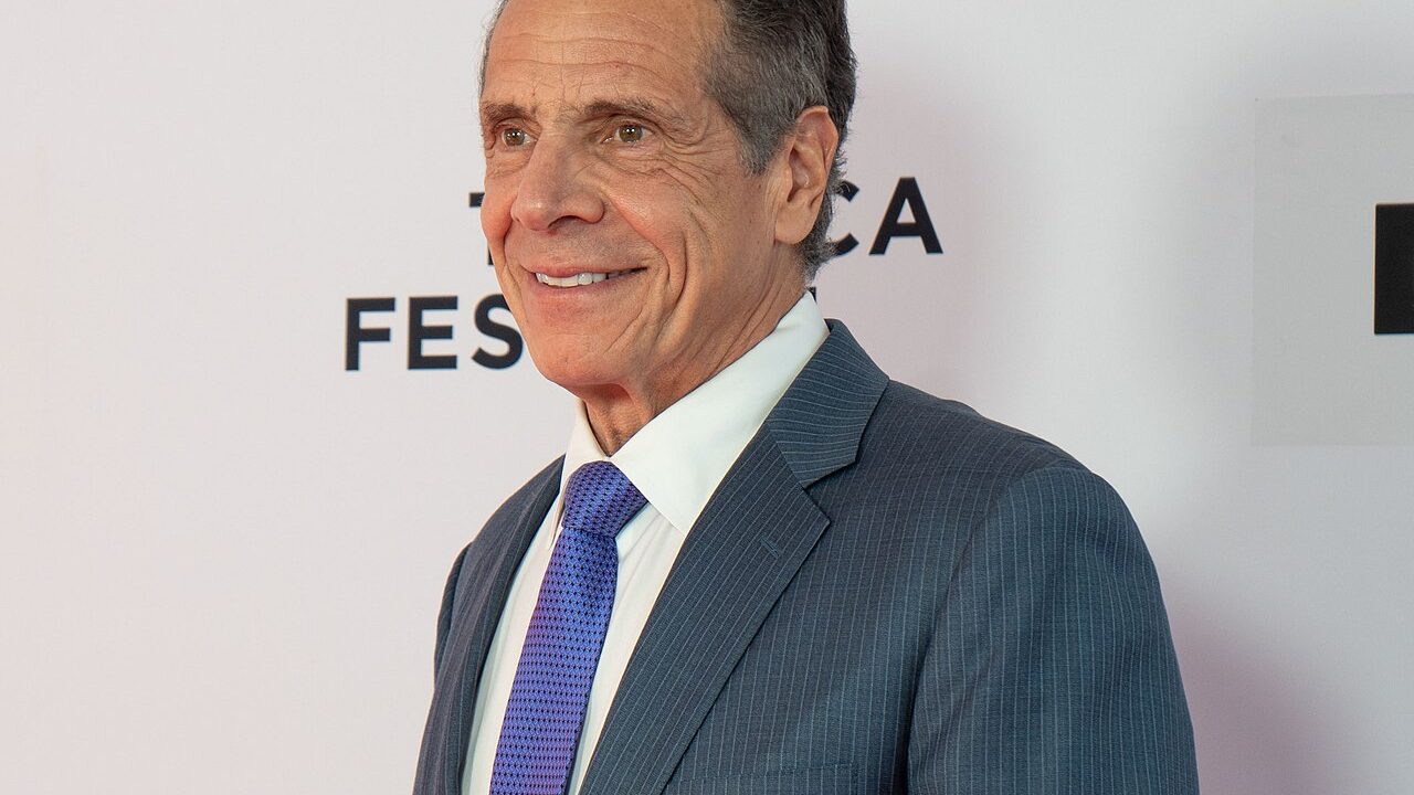 Andrew Cuomo relationship and dating profile photo