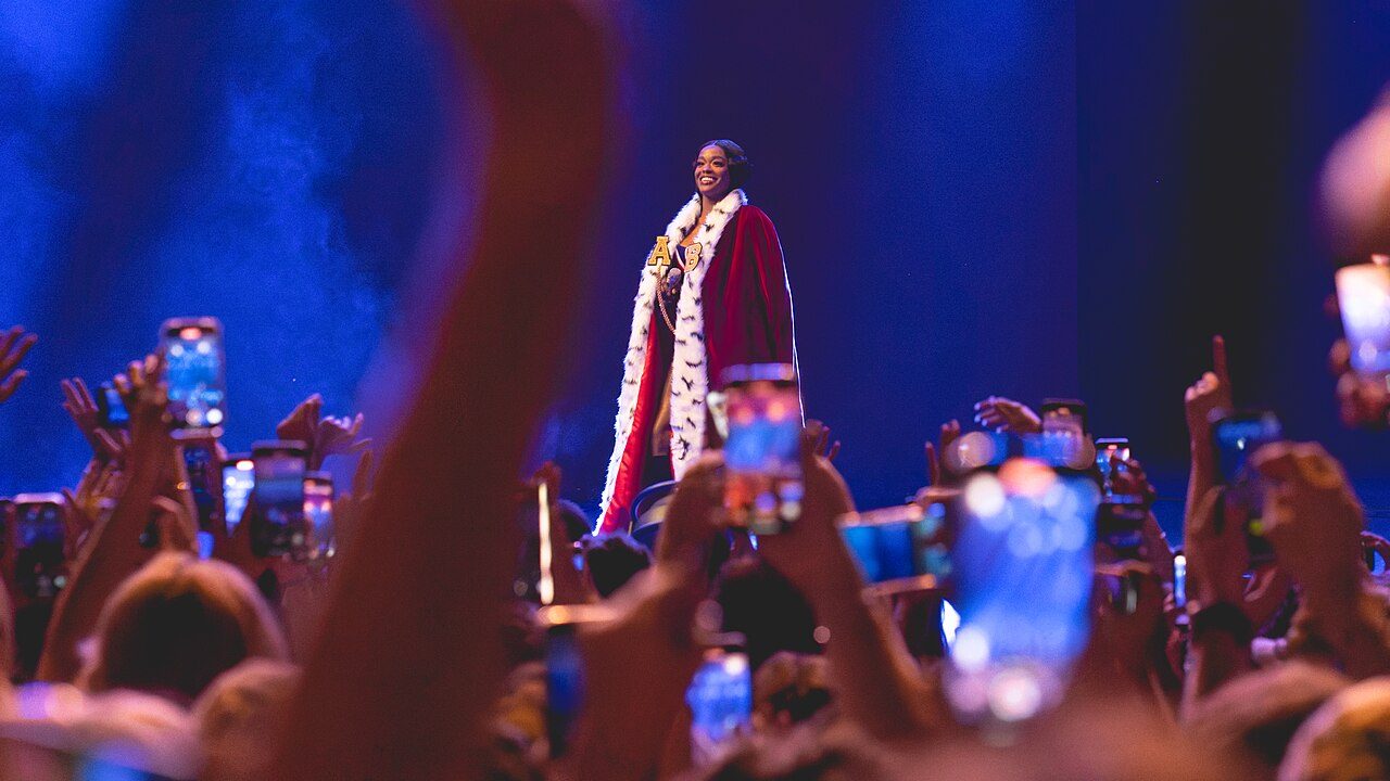 Azealia Banks relationship and dating profile photo