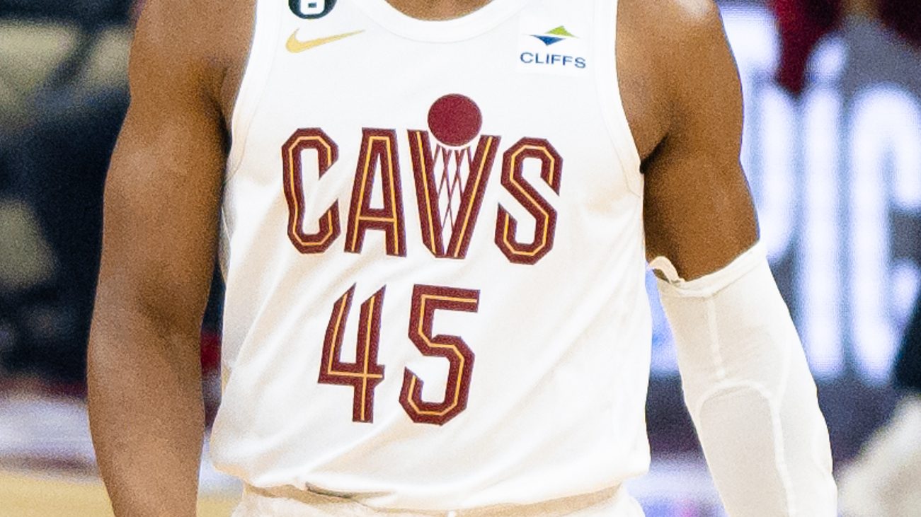 Donovan Mitchell playing for the Cleveland Cavaliers in 2023
