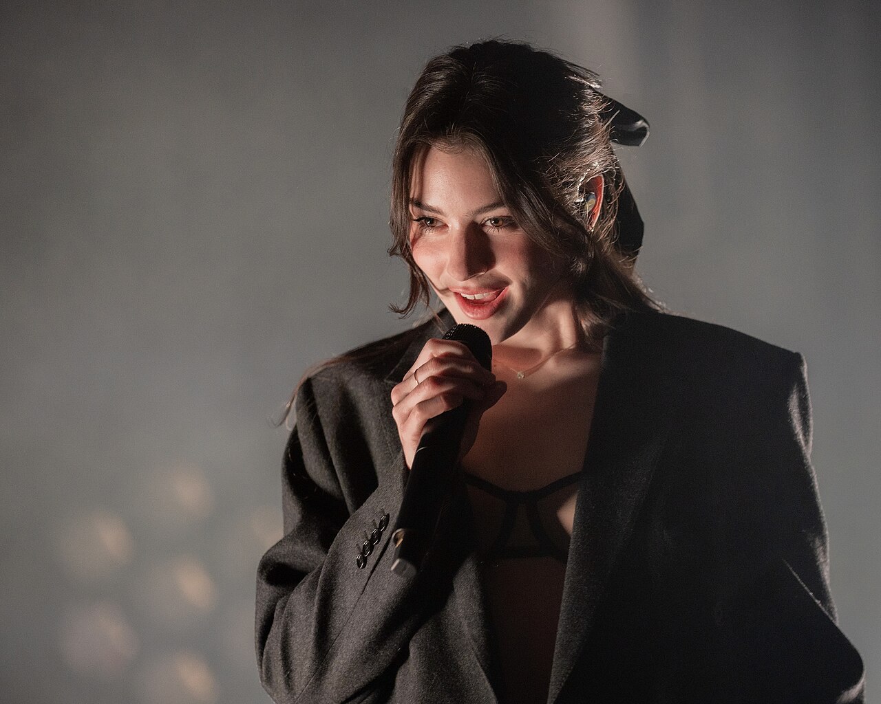 Gracie Abrams performing at the El Rey Theatre in March 2022
