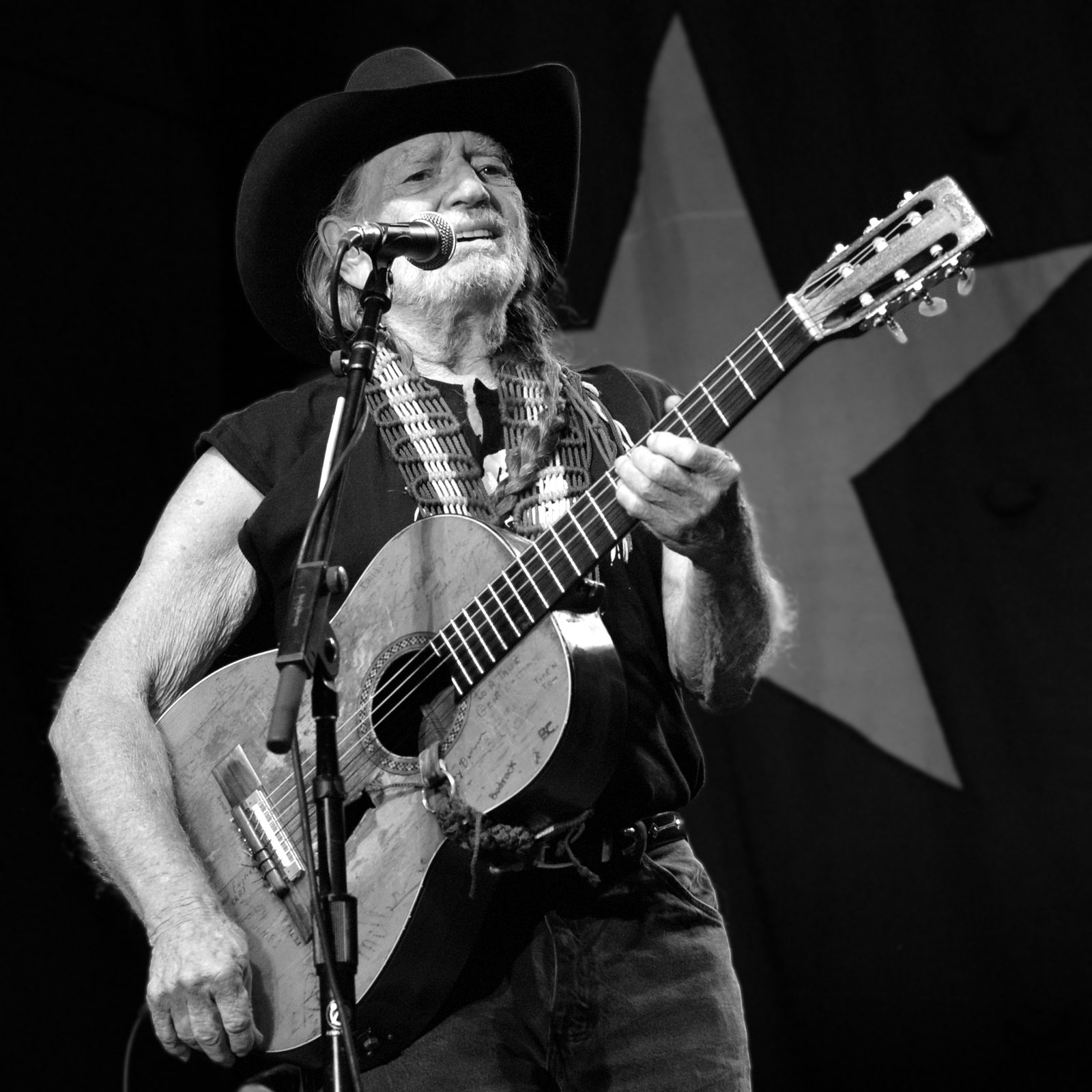 Willie Nelson, married to Annie D'Angelo since 1991