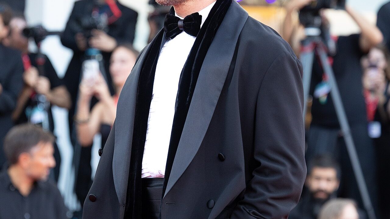 Jonathan Bailey biography profile photo