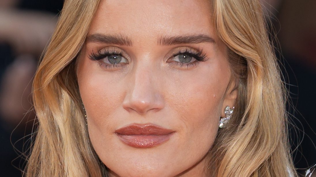 Rosie Huntington-Whiteley biography profile photo