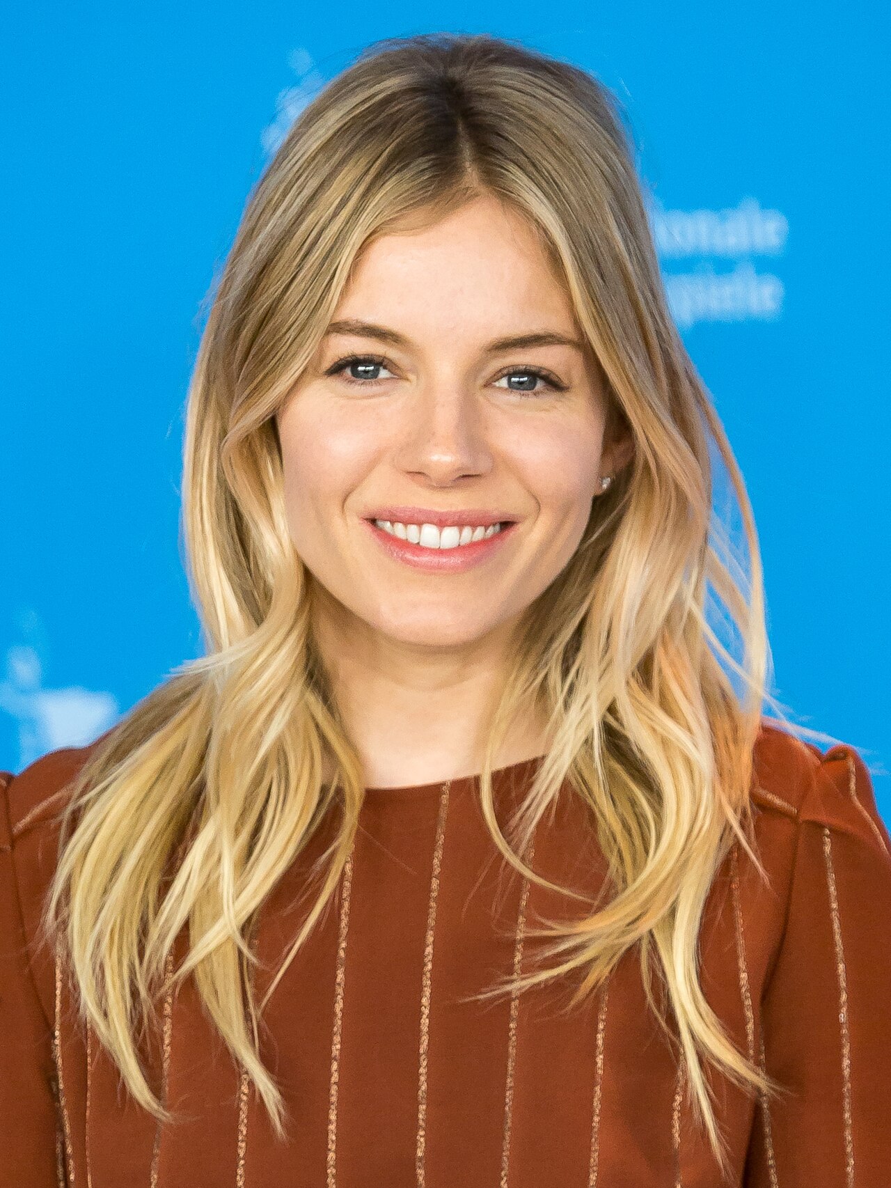 Sienna Miller — parent of three children with fiancé Oli Green
