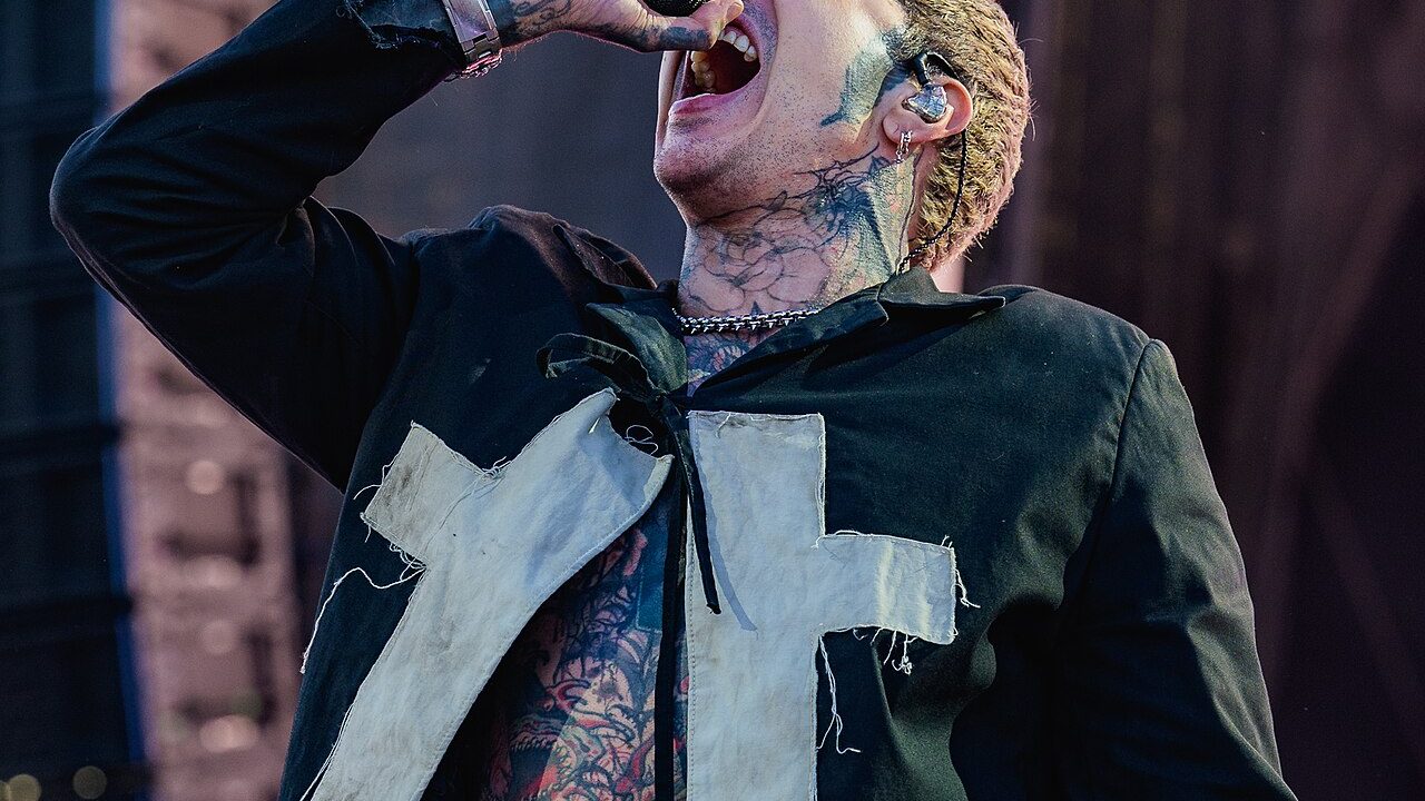 Oli Sykes then and now profile photo