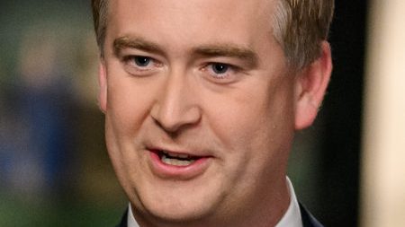 Peter Doocy reporting outside the White House