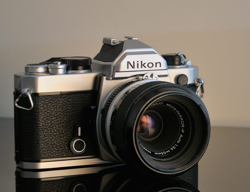 Illustrative photo of a vintage 35mm film camera; Linda Fiorentino studied photography and no recent public photos of her exist (not a photo of Fiorentino herself)