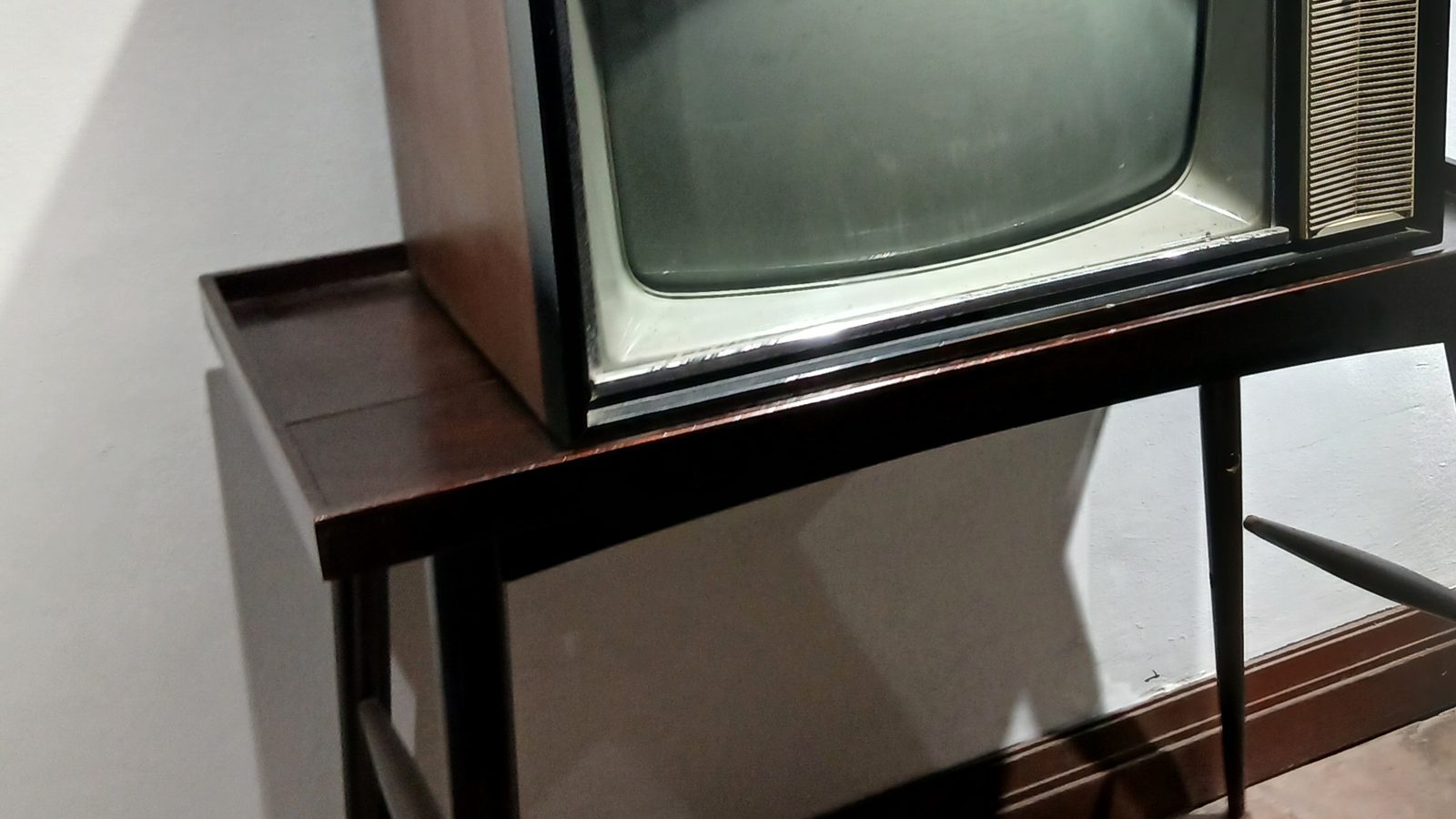 A vintage television set, the medium where Olivia Burnette spent her acting career