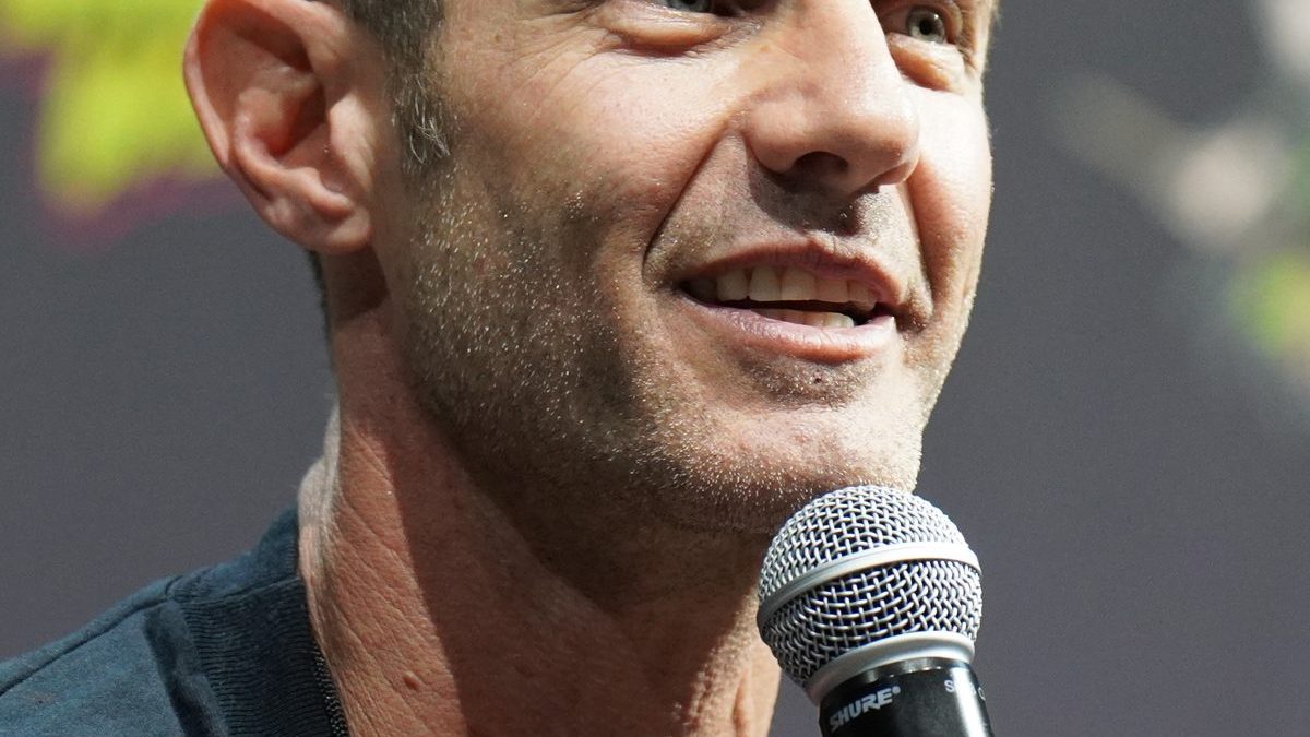 Omri Katz at Nightmare Weekend Richmond in 2023