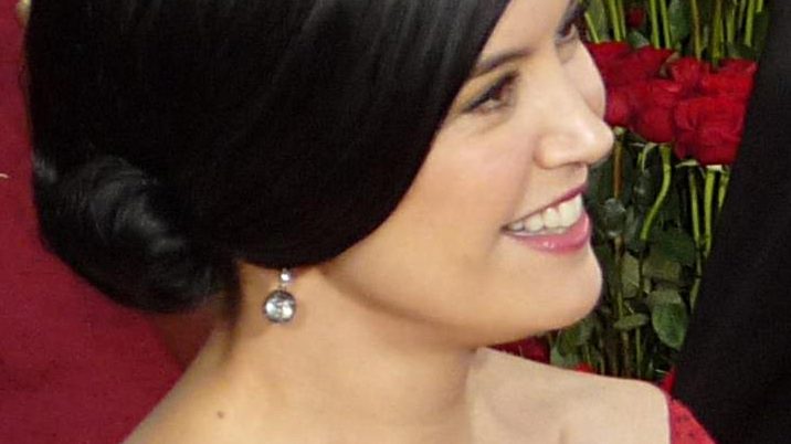 Phoebe Cates at the 81st Academy Awards