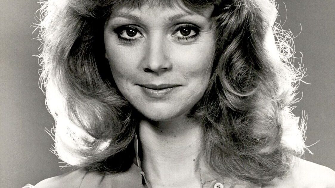 Shelley Long in a 1982 NBC publicity photo as Diane Chambers