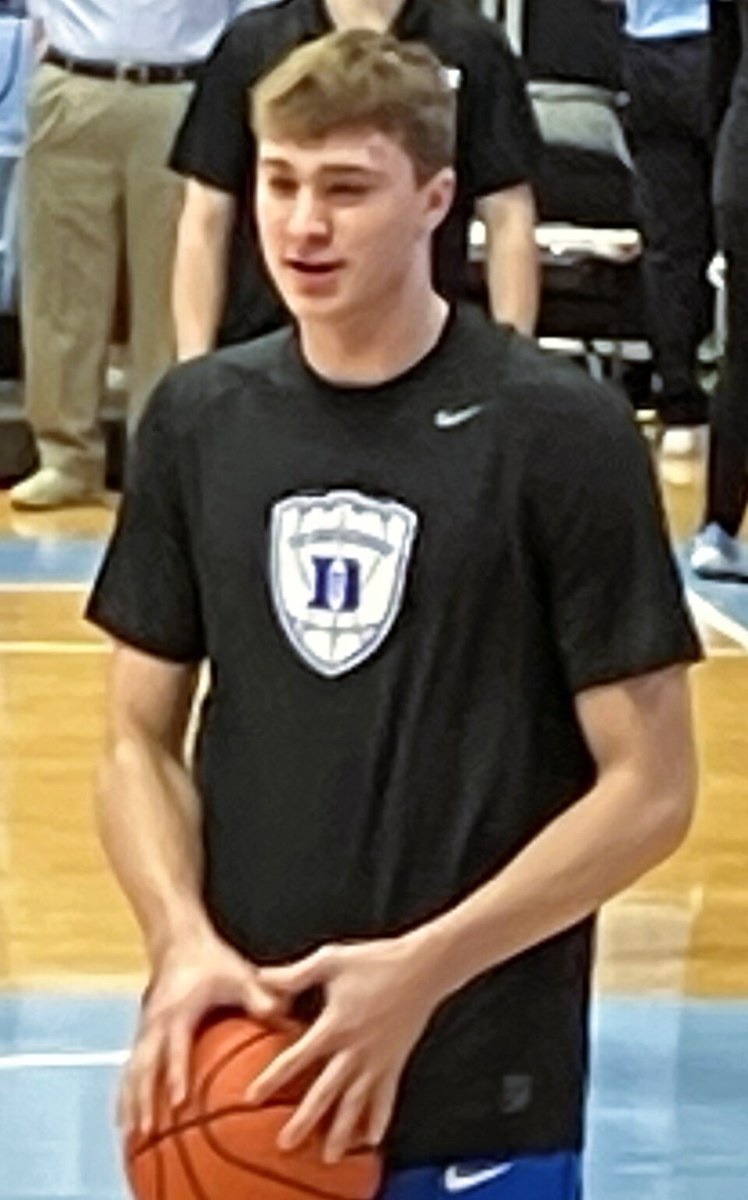 Cooper Flagg playing basketball