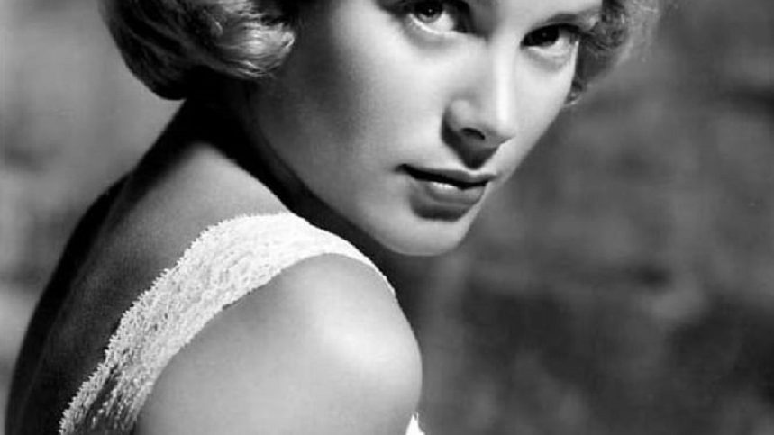 Grace Kelly relationship and dating profile photo
