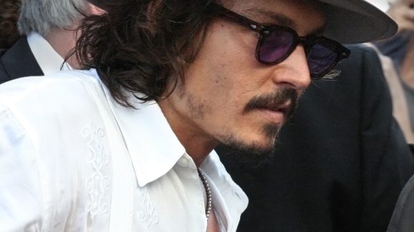 Johnny Depp relationship and dating profile photo