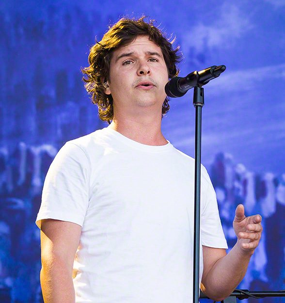 Lukas Forchhammer performing on stage