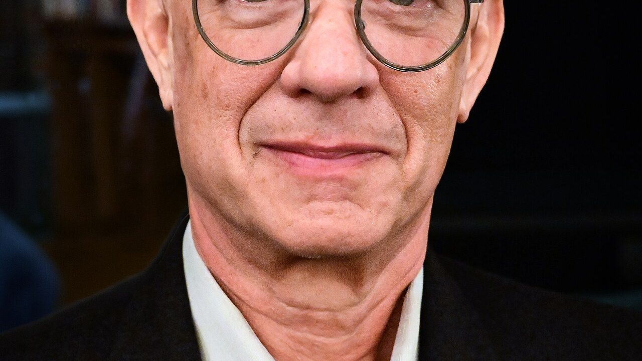 Tom Hanks relationship and dating profile photo